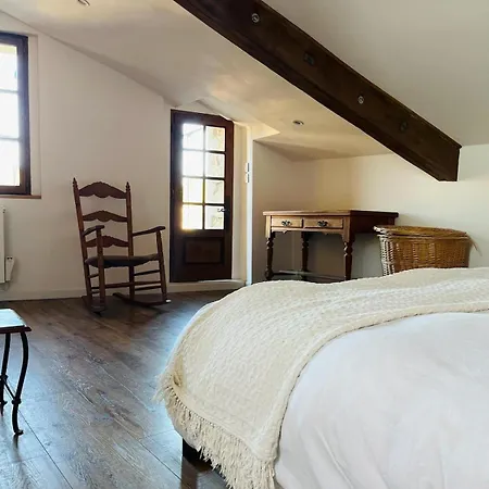 Remparts House Bed & Breakfast