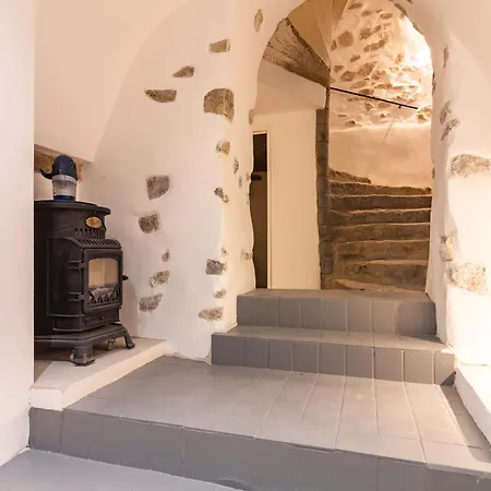 Remparts House *